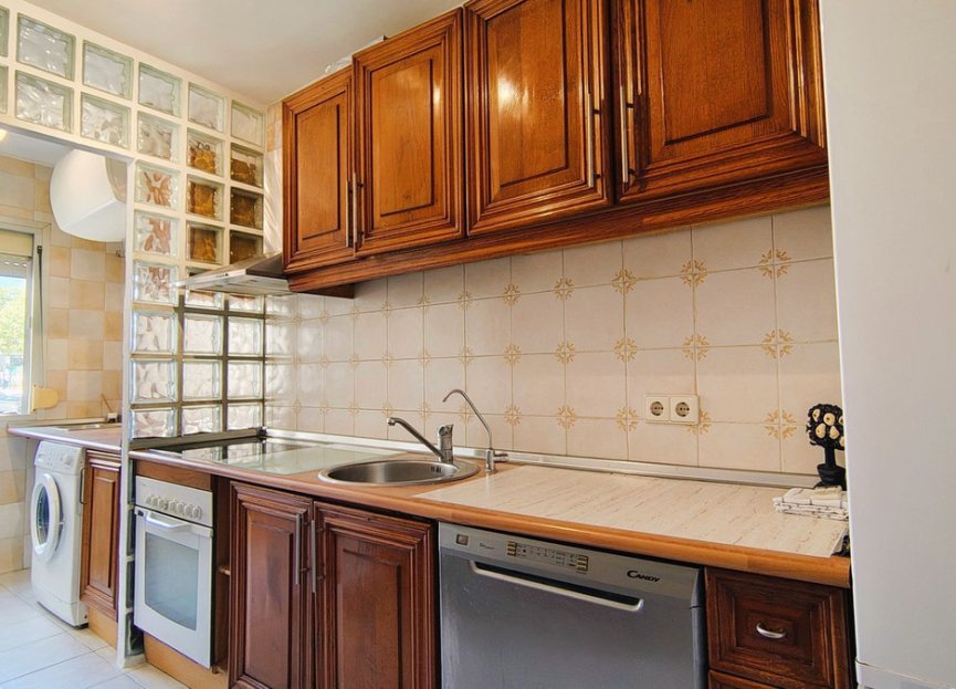 Resale - Apartment - Middle Floor Apartment - Marbella - San Pedro De Alcantara