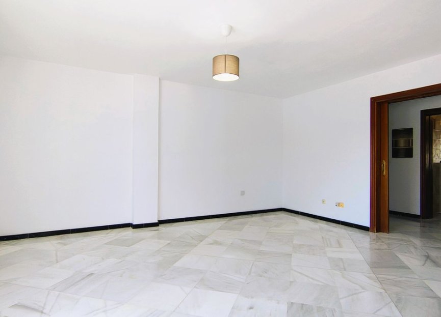Resale - Apartment - Middle Floor Apartment - Marbella - San Pedro De Alcantara
