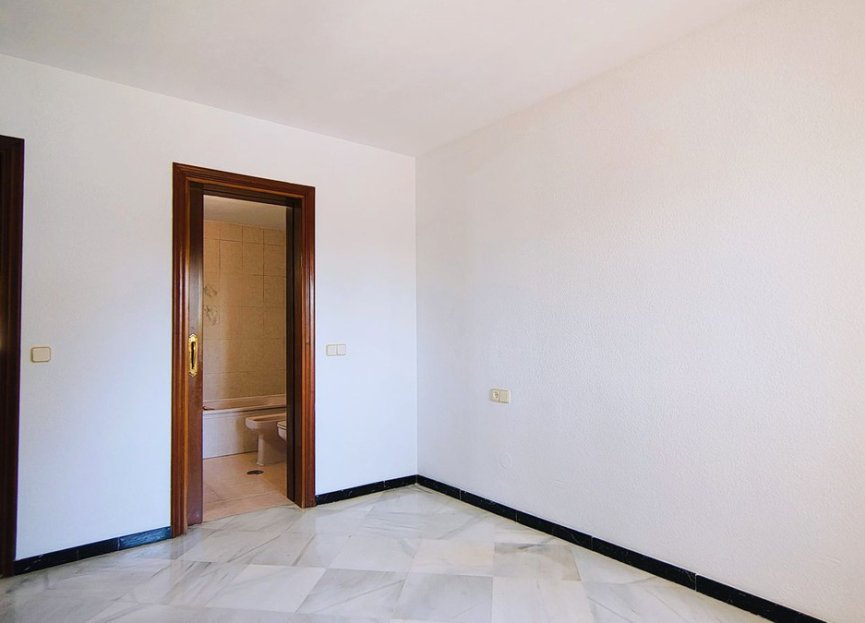 Resale - Apartment - Middle Floor Apartment - Marbella - San Pedro De Alcantara