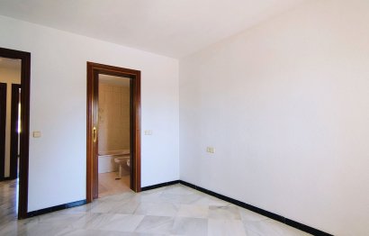 Resale - Apartment - Middle Floor Apartment - Marbella - San Pedro De Alcantara