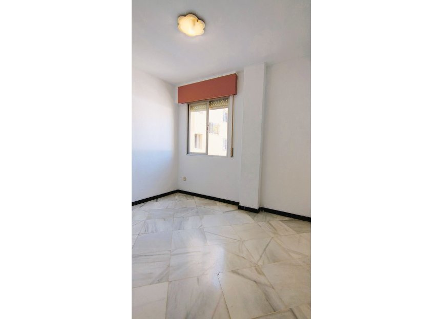 Resale - Apartment - Middle Floor Apartment - Marbella - San Pedro De Alcantara