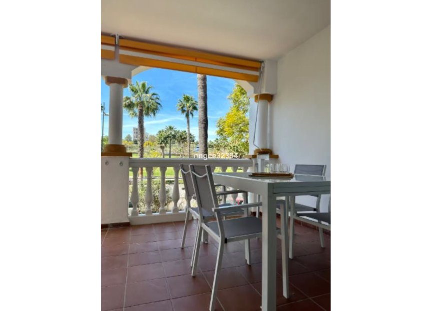 Resale - Apartment - Middle Floor Apartment - Marbella - Puerto Banús