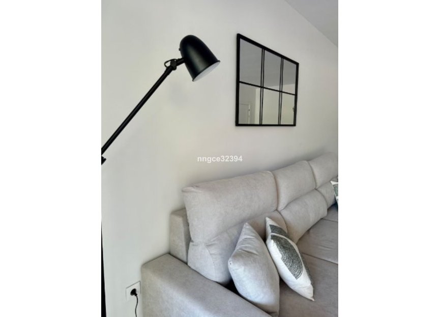 Resale - Apartment - Middle Floor Apartment - Marbella - Puerto Banús