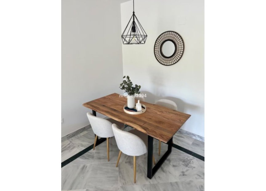 Resale - Apartment - Middle Floor Apartment - Marbella - Puerto Banús