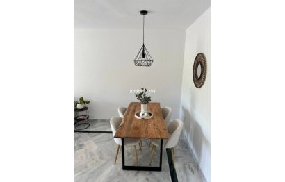 Resale - Apartment - Middle Floor Apartment - Marbella - Puerto Banús