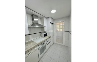 Resale - Apartment - Middle Floor Apartment - Marbella - Puerto Banús