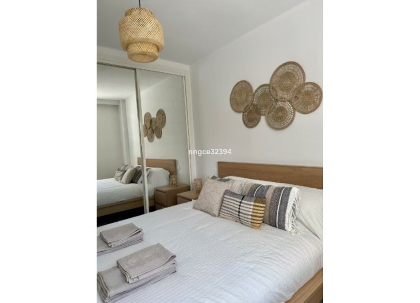 Resale - Apartment - Middle Floor Apartment - Marbella - Puerto Banús