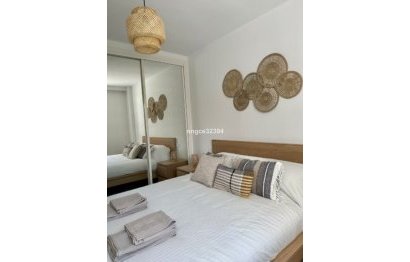 Resale - Apartment - Middle Floor Apartment - Marbella - Puerto Banús