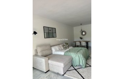 Resale - Apartment - Middle Floor Apartment - Marbella - Puerto Banús