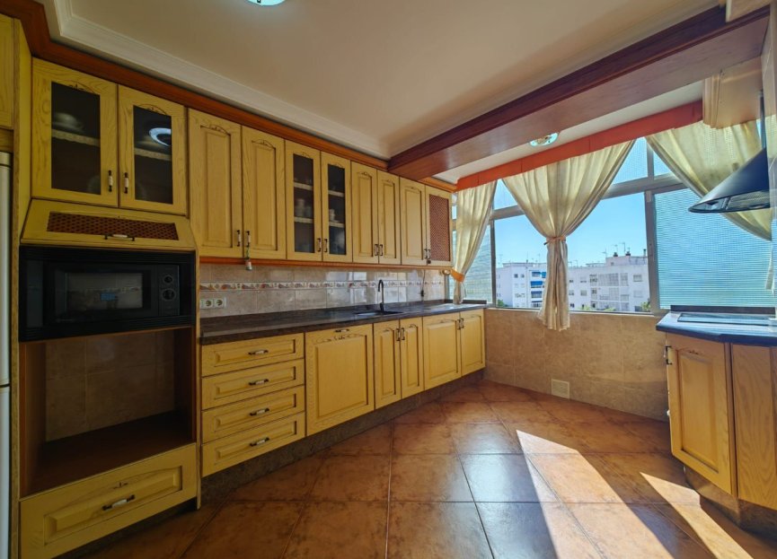 Resale - Apartment - Middle Floor Apartment - Marbella - San Pedro De Alcantara