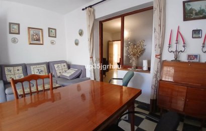 Resale - House - Detached Villa - Estepona - Estepona Centro