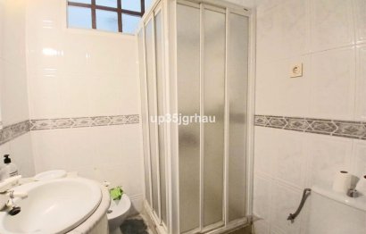 Resale - House - Detached Villa - Estepona - Estepona Centro