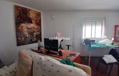 Resale - House - Detached Villa - Estepona - Estepona Centro