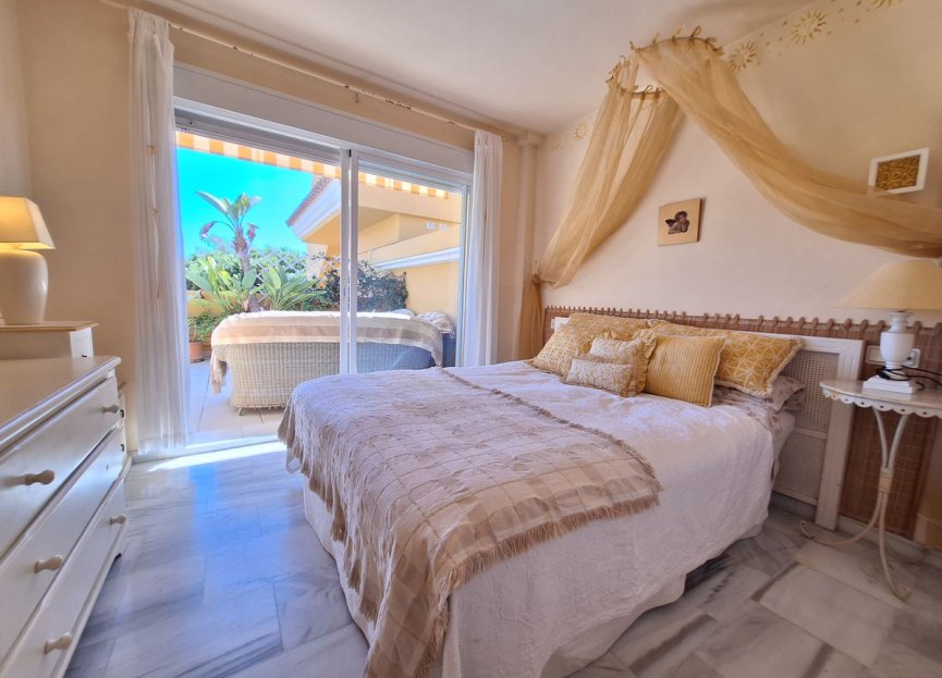 Resale - Apartment - Penthouse - Marbella - Elviria