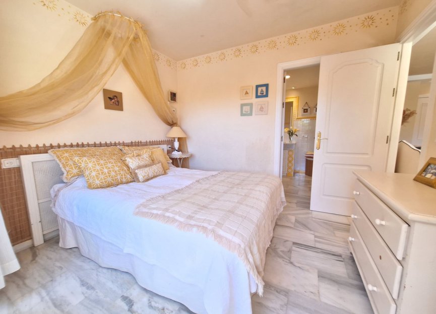 Resale - Apartment - Penthouse - Marbella - Elviria