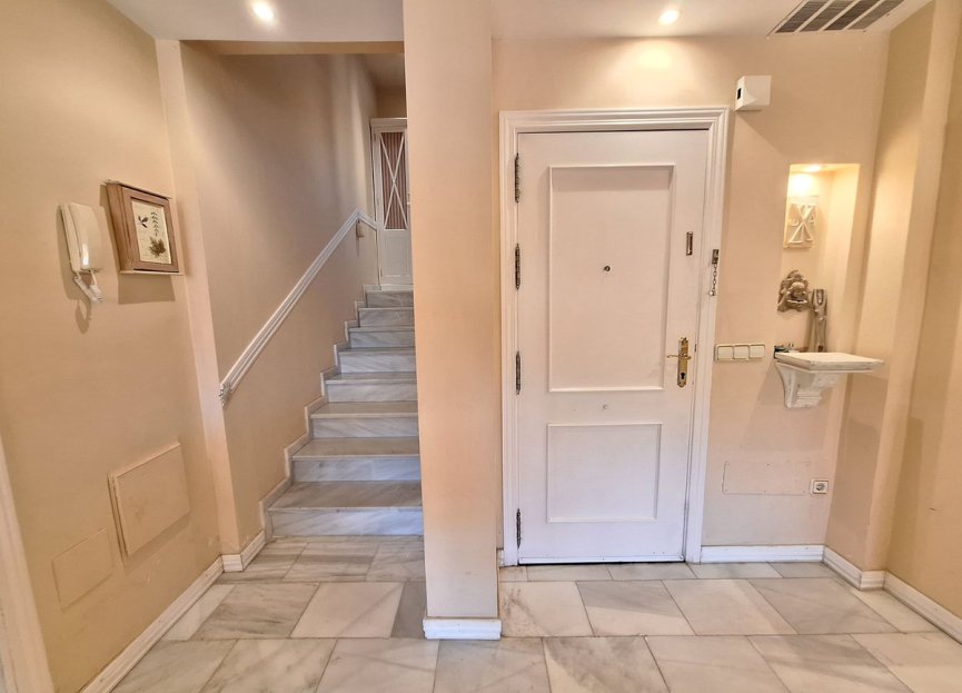 Resale - Apartment - Penthouse - Marbella - Elviria