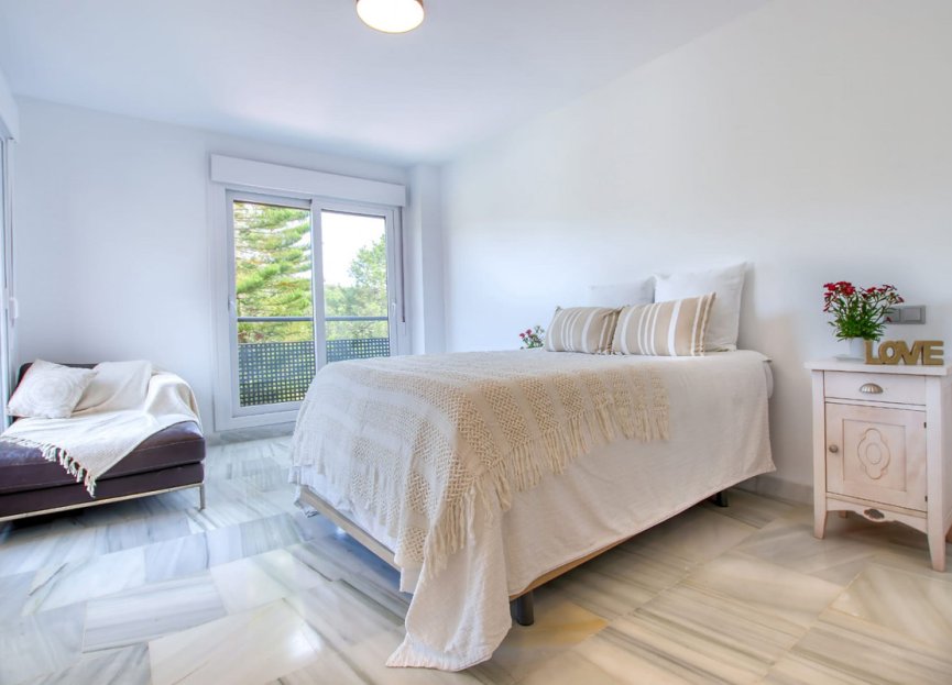 Resale - House - Detached Villa - Benahavís - Benahavís Centro