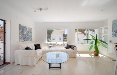 Resale - Apartment - Penthouse - Marbella - Nueva Andalucia