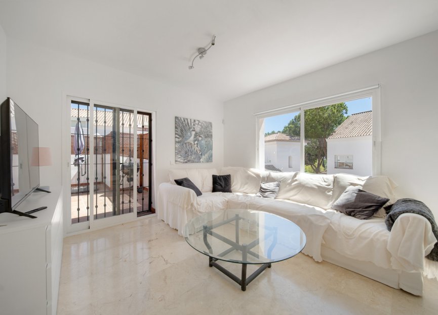 Resale - Apartment - Penthouse - Marbella - Nueva Andalucia