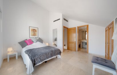 Resale - Apartment - Penthouse - Marbella - Nueva Andalucia
