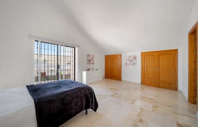 Resale - Apartment - Penthouse - Marbella - Nueva Andalucia