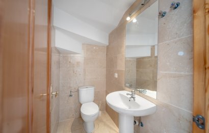 Resale - Apartment - Penthouse - Marbella - Nueva Andalucia