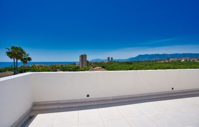 Resale - House - Detached Villa - Marbella - Marbesa