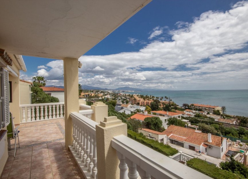 Reventa - House - Detached Villa - Estepona - Estepona Centro