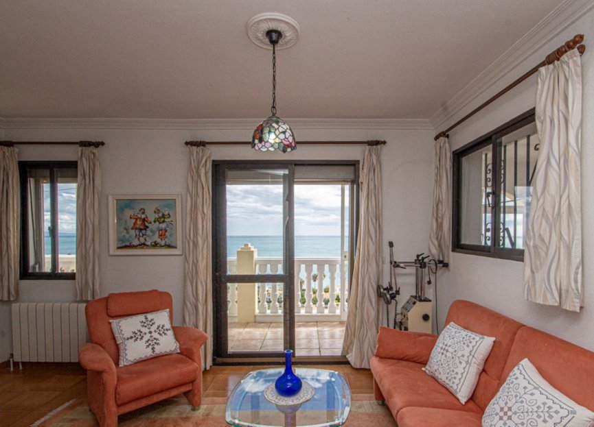 Reventa - House - Detached Villa - Estepona - Estepona Centro