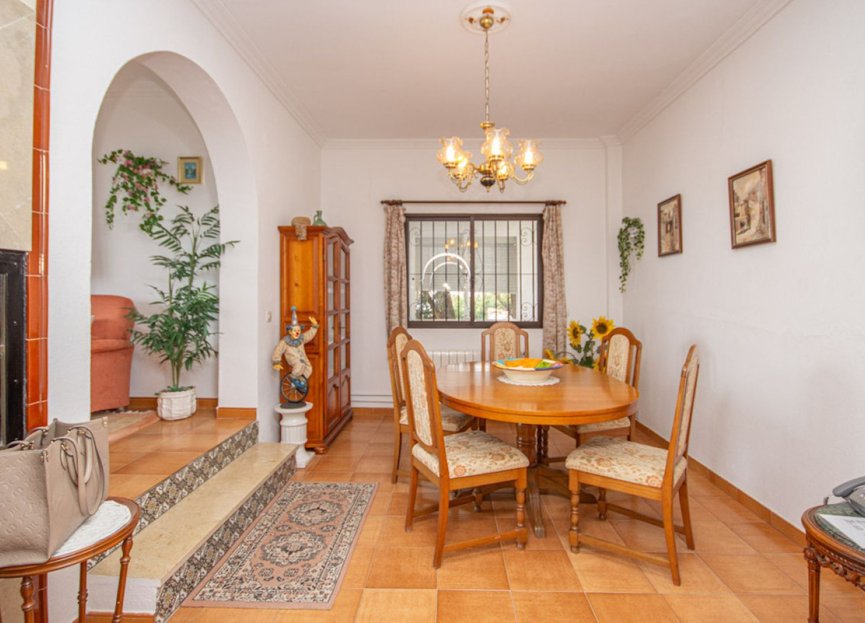 Reventa - House - Detached Villa - Estepona - Estepona Centro