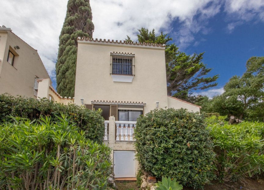Reventa - House - Detached Villa - Estepona - Estepona Centro