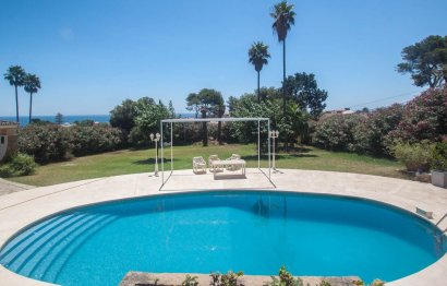 Resale - House - Detached Villa - Estepona - Estepona Centro