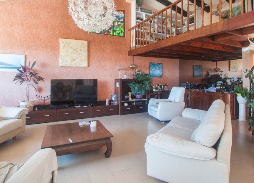 Resale - House - Detached Villa - Estepona - Estepona Centro