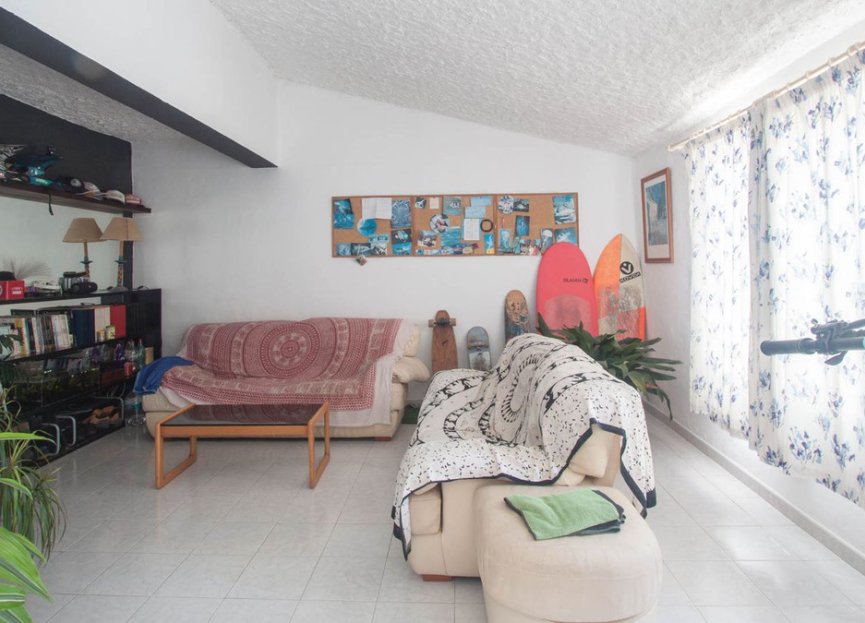 Resale - House - Detached Villa - Estepona - Estepona Centro