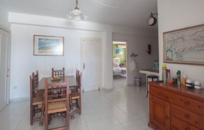 Resale - House - Detached Villa - Estepona - Estepona Centro