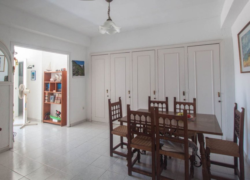 Resale - House - Detached Villa - Estepona - Estepona Centro