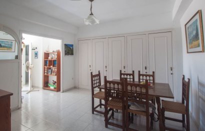 Resale - House - Detached Villa - Estepona - Estepona Centro