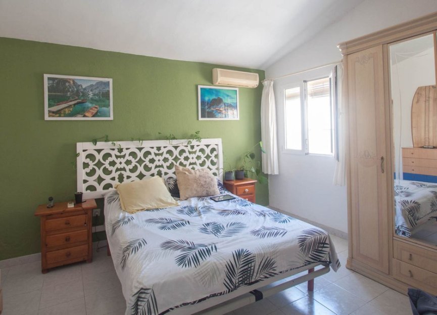 Resale - House - Detached Villa - Estepona - Estepona Centro