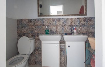Resale - House - Detached Villa - Estepona - Estepona Centro