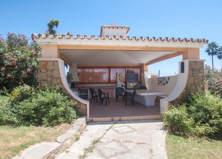 Resale - House - Detached Villa - Estepona - Estepona Centro