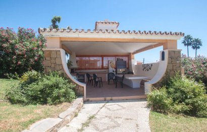 Resale - House - Detached Villa - Estepona - Estepona Centro