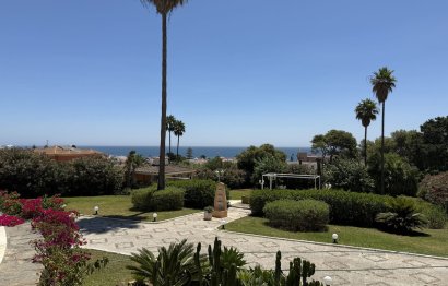 Resale - House - Detached Villa - Estepona - Estepona Centro