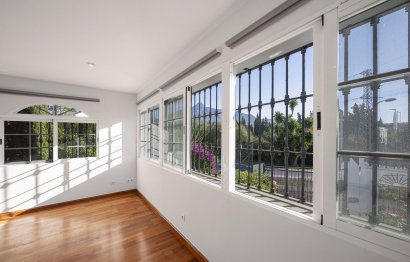Resale - House - Semi-Detached House - Marbella - Nueva Andalucia