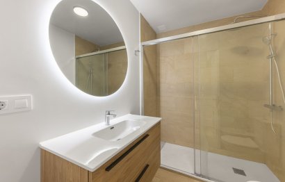 Resale - House - Semi-Detached House - Marbella - Nueva Andalucia