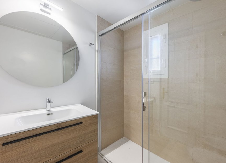 Resale - House - Semi-Detached House - Marbella - Nueva Andalucia