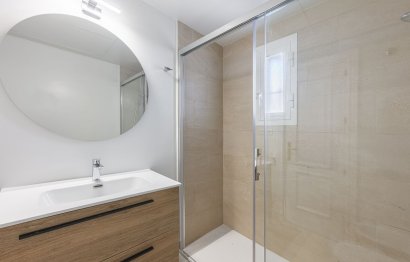 Resale - House - Semi-Detached House - Marbella - Nueva Andalucia