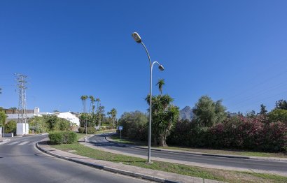 Resale - House - Semi-Detached House - Marbella - Nueva Andalucia