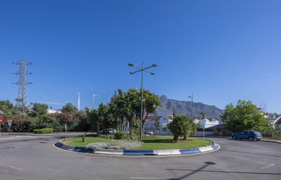 Resale - House - Semi-Detached House - Marbella - Nueva Andalucia
