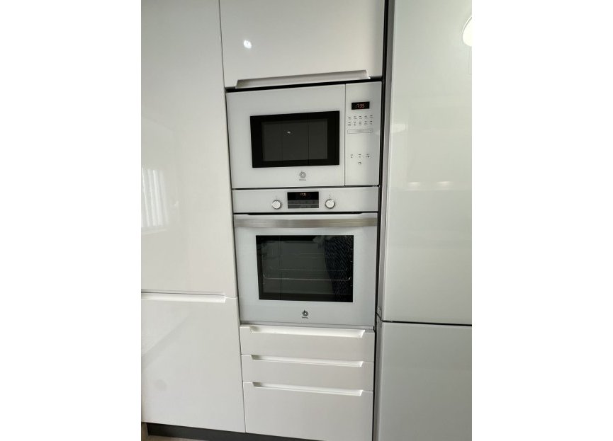 Resale - Apartment - Middle Floor Apartment - Casares - Casares Centro