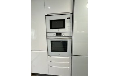 Resale - Apartment - Middle Floor Apartment - Casares - Casares Centro